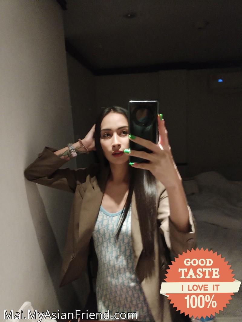 Bangkok Night with the Girls - Mai